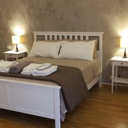 Residenza Leon Bed and Breakfast Castelnuovo del Garda Buitenkant foto