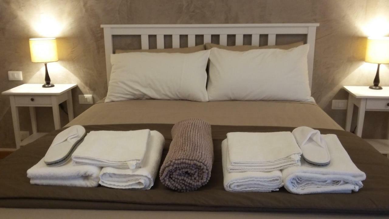Residenza Leon Bed and Breakfast Castelnuovo del Garda Buitenkant foto