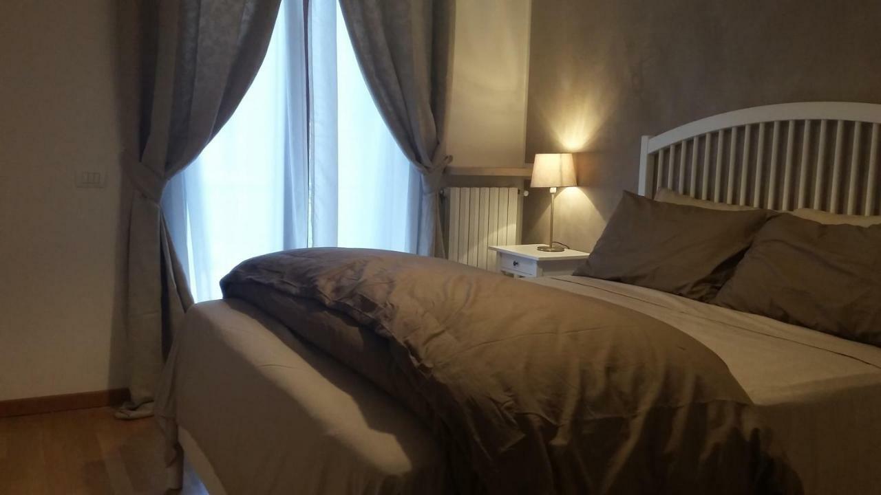 Residenza Leon Bed and Breakfast Castelnuovo del Garda Buitenkant foto