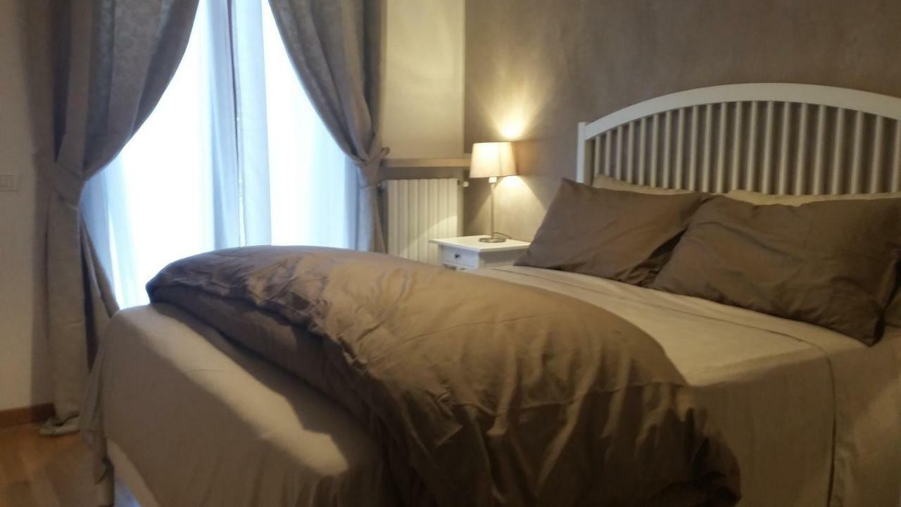 Residenza Leon Bed and Breakfast Castelnuovo del Garda Buitenkant foto