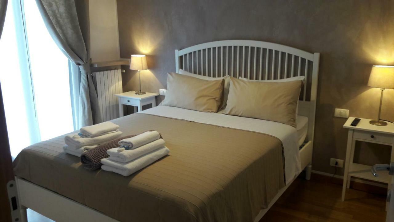 Residenza Leon Bed and Breakfast Castelnuovo del Garda Buitenkant foto