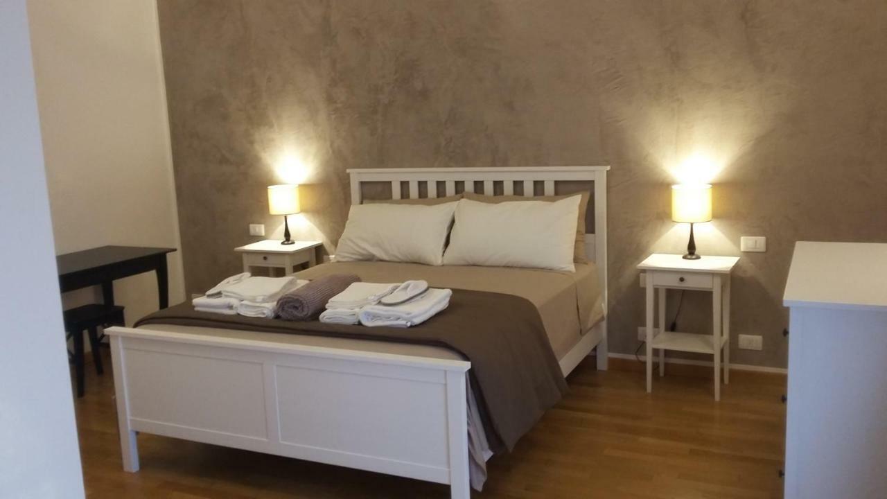 Residenza Leon Bed and Breakfast Castelnuovo del Garda Buitenkant foto